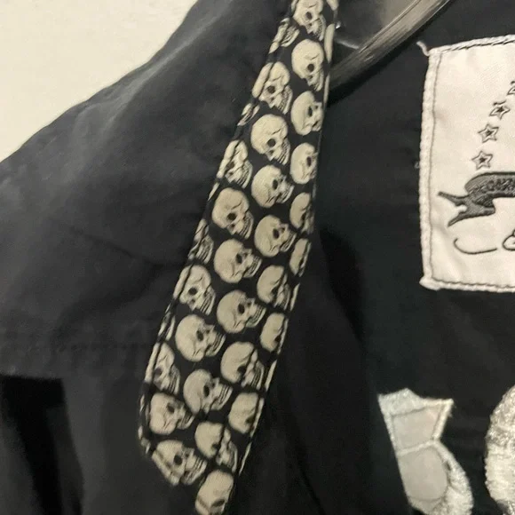 Ed Hardy Black Shirt with White Tattoo Design - Picture 5 of 6